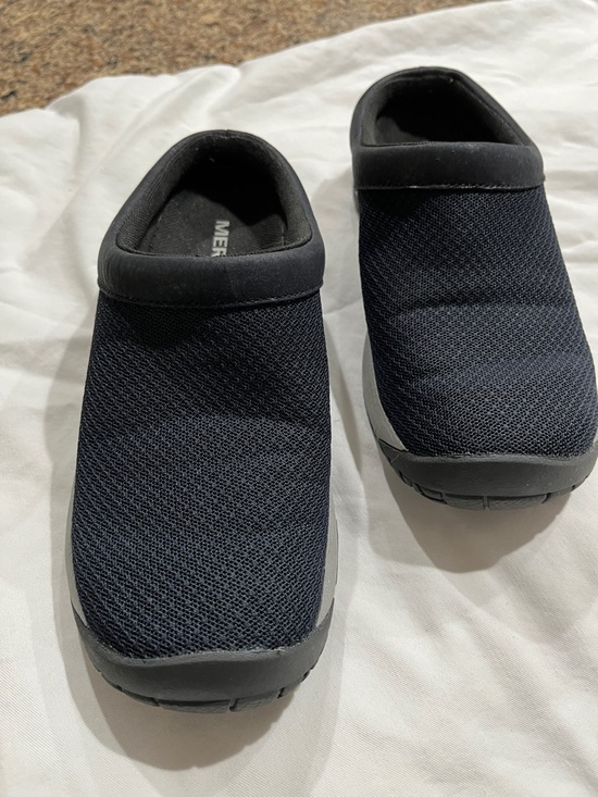 Merrell Shoes - Womens Slip-On Mesh Clog - Navy with grey around shoe